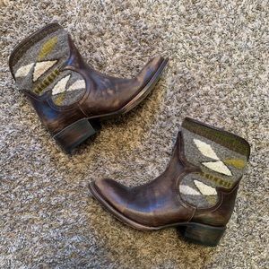 Freebird by Steve Madden boots